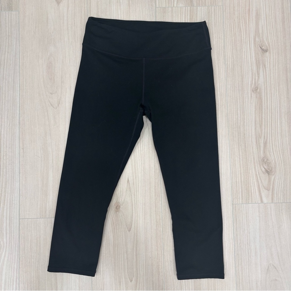 Fabletics Cropped Leggings - Solid Black Color In… - image 1